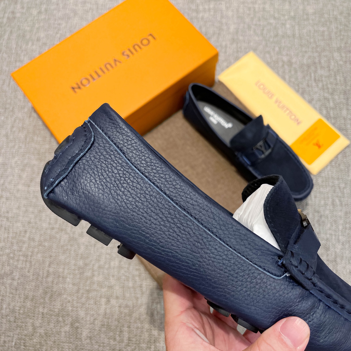LV shoe