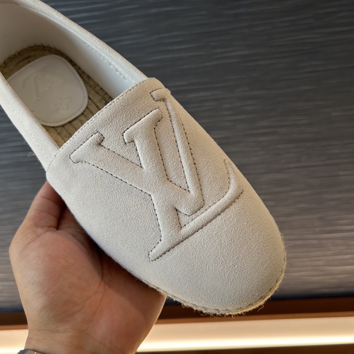 LV shoe