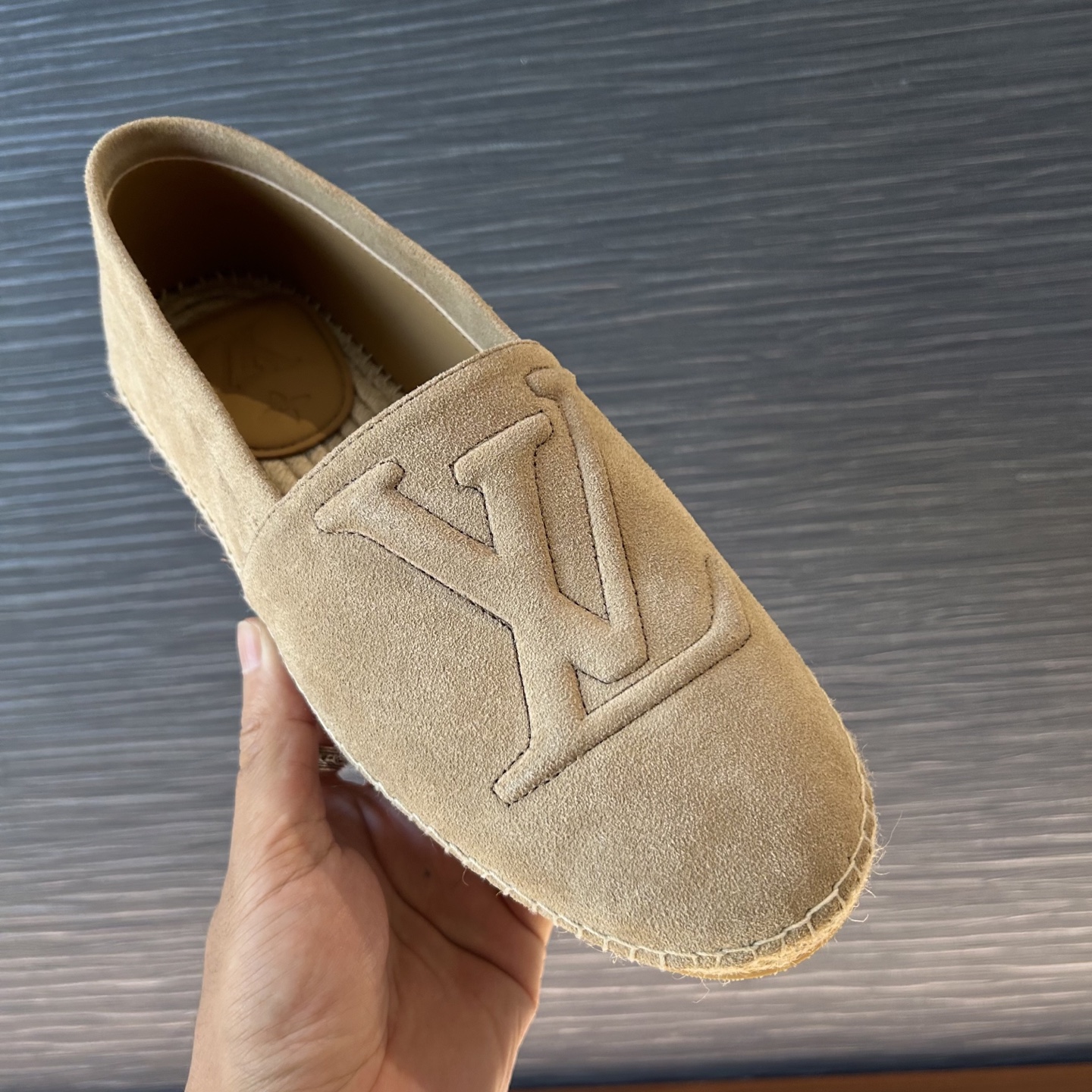 LV shoe