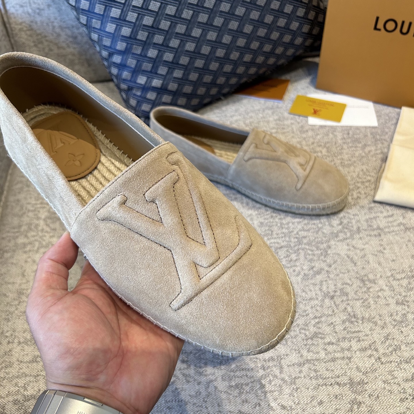 LV shoe