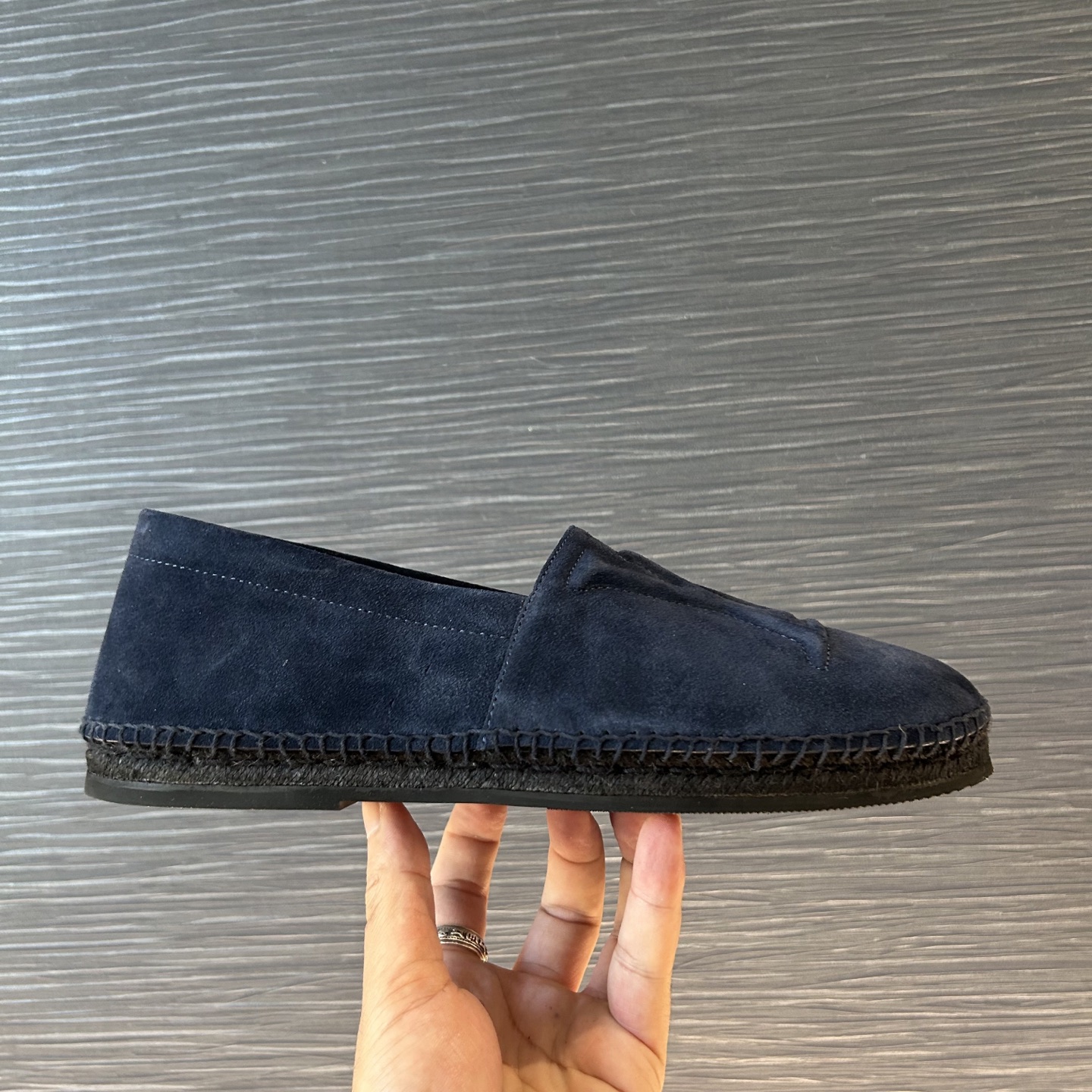 LV shoe