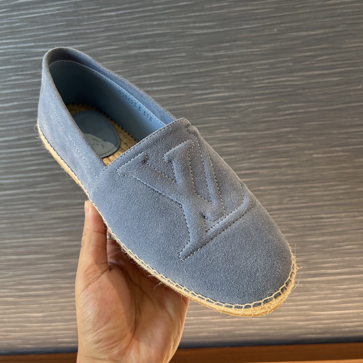 LV shoe