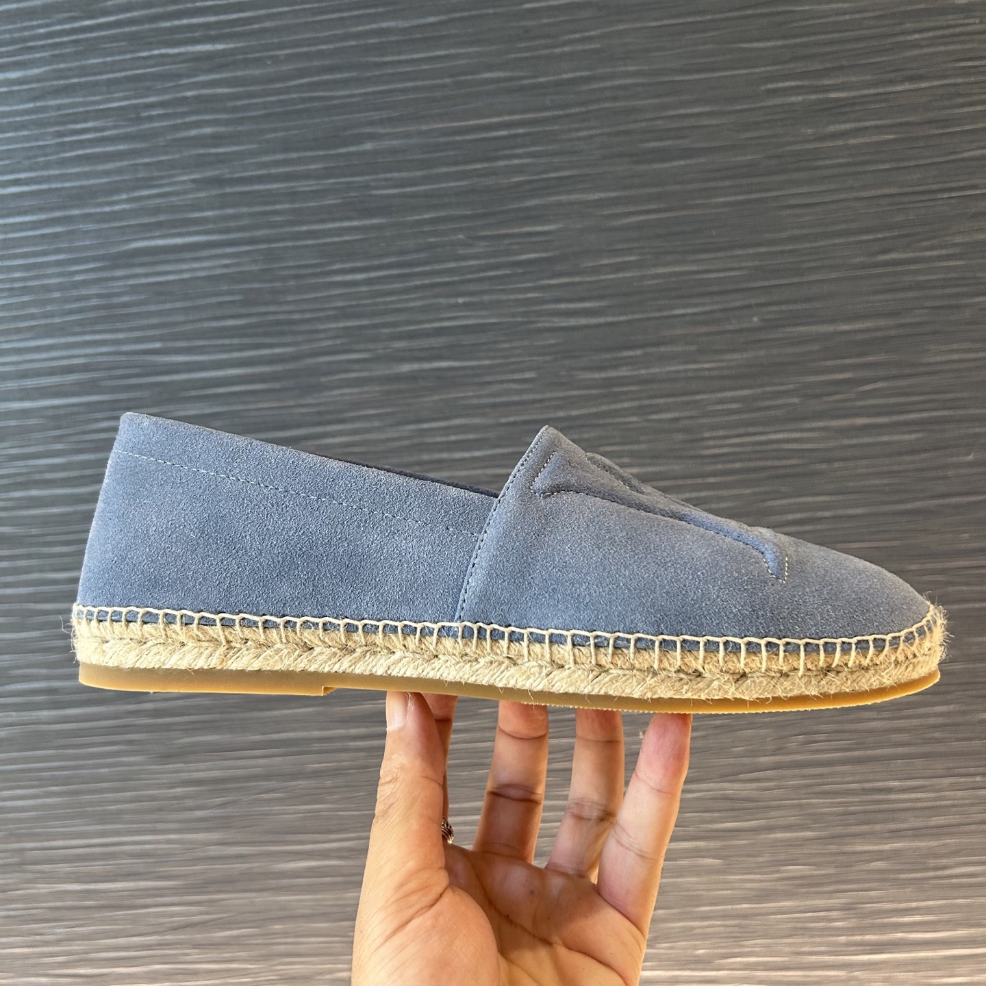 LV shoe