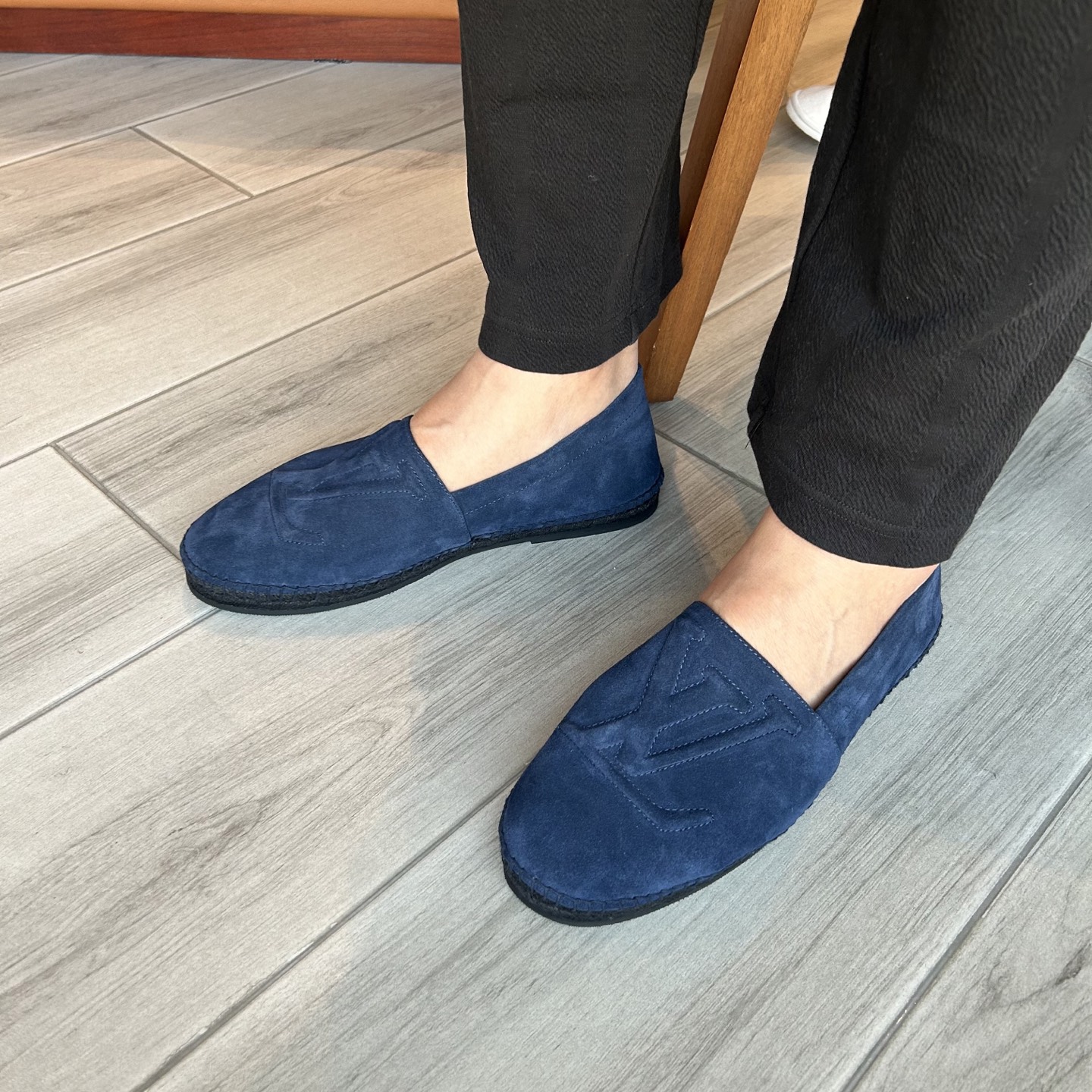 LV shoe