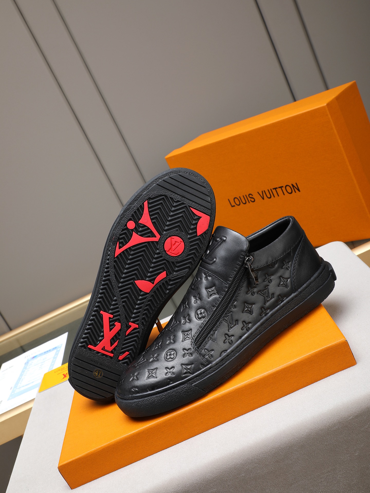 LV shoe