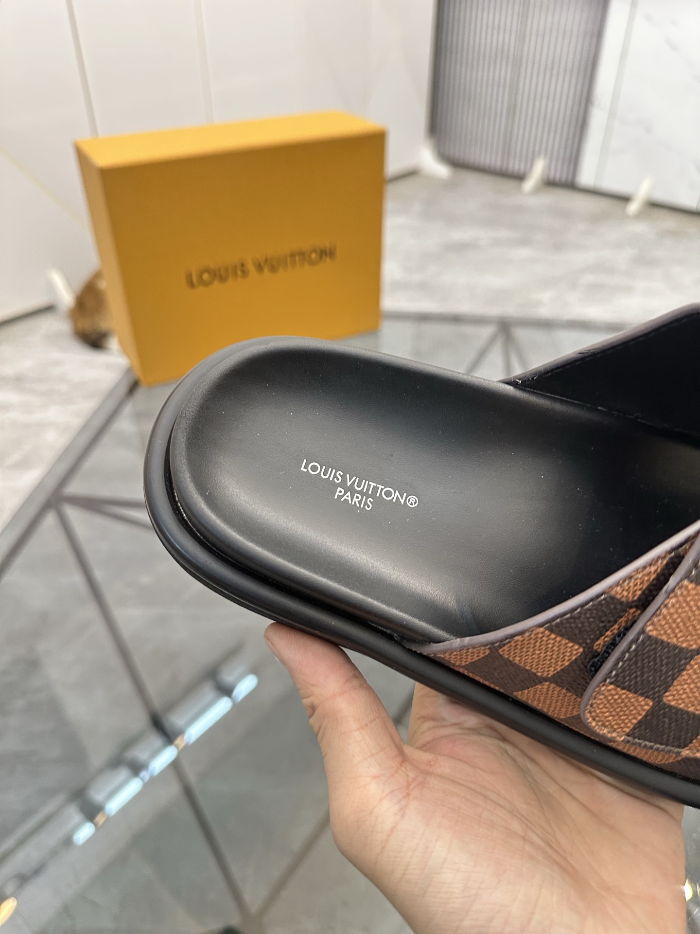 LV shoe