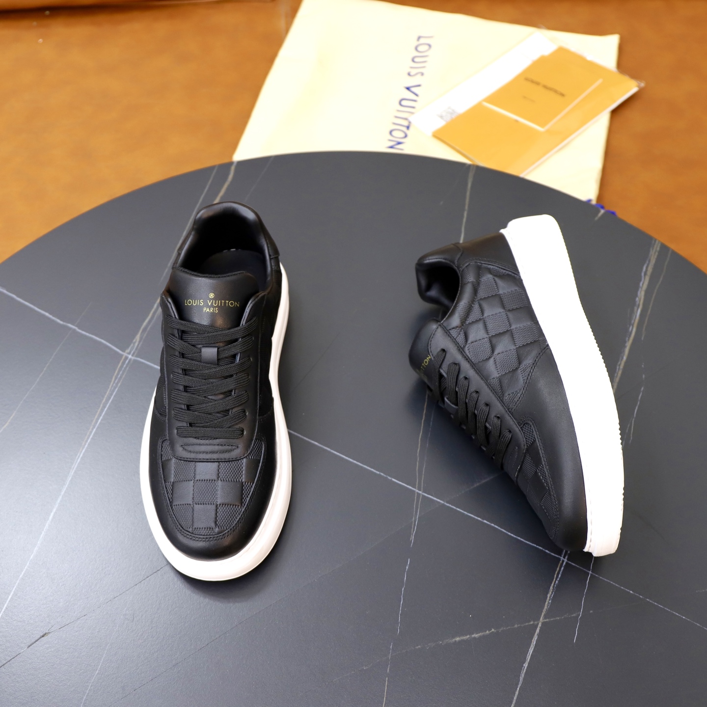 LV shoe