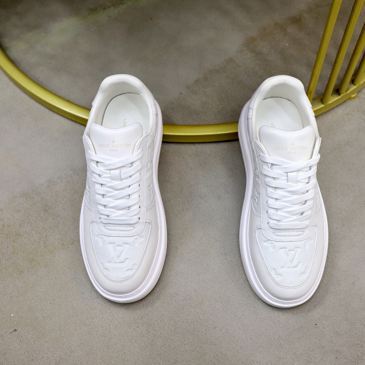 LV shoe