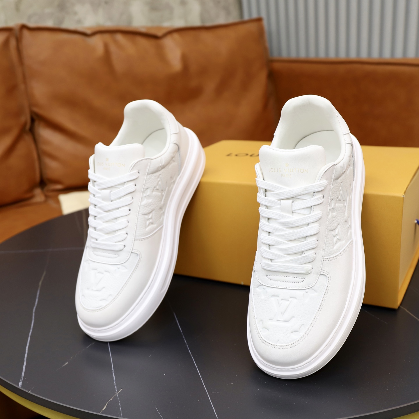 LV shoe