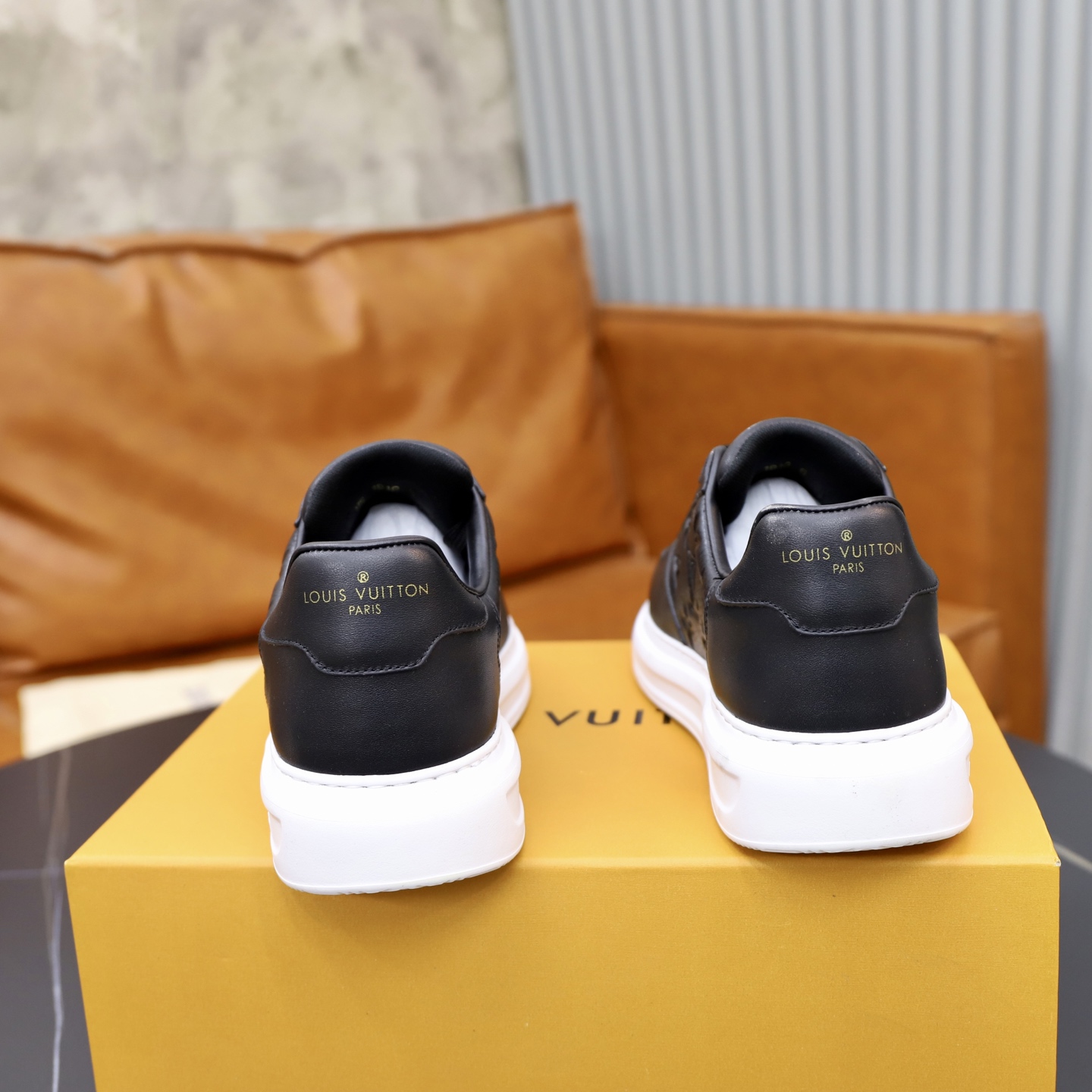 LV shoe