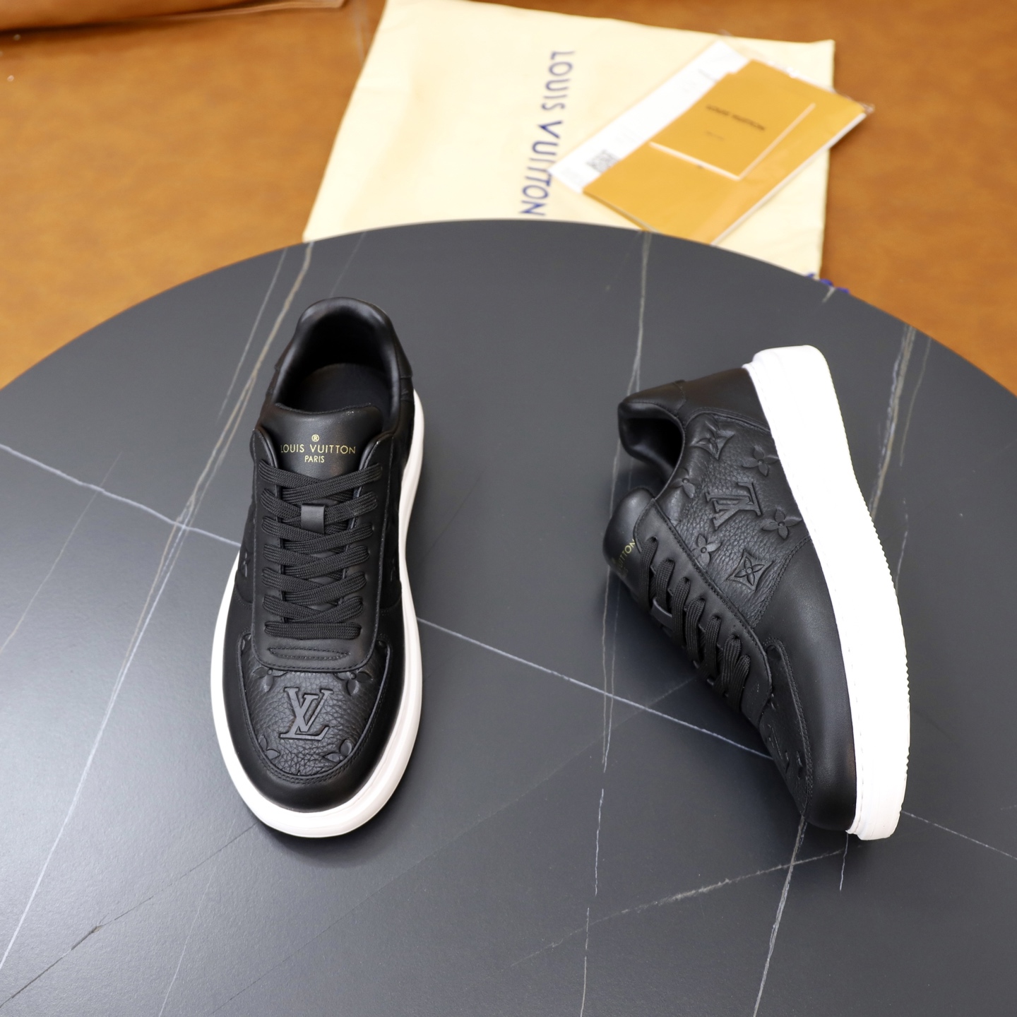 LV shoe