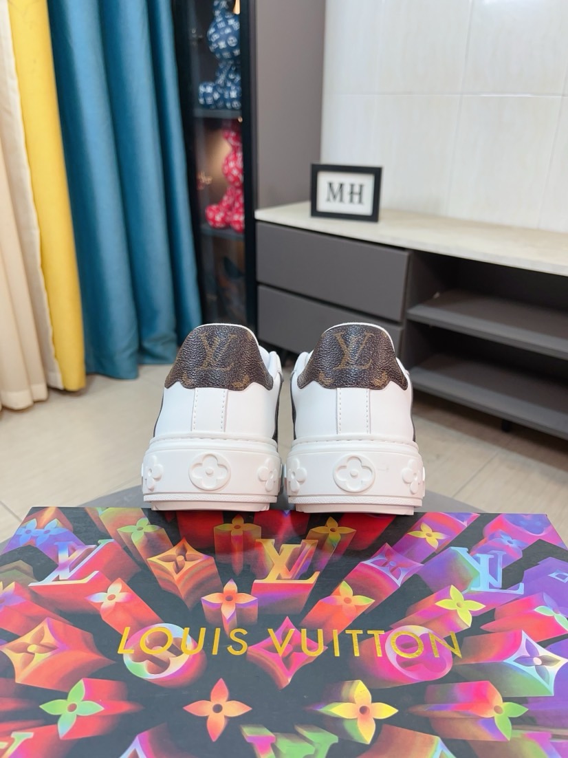 LV shoe