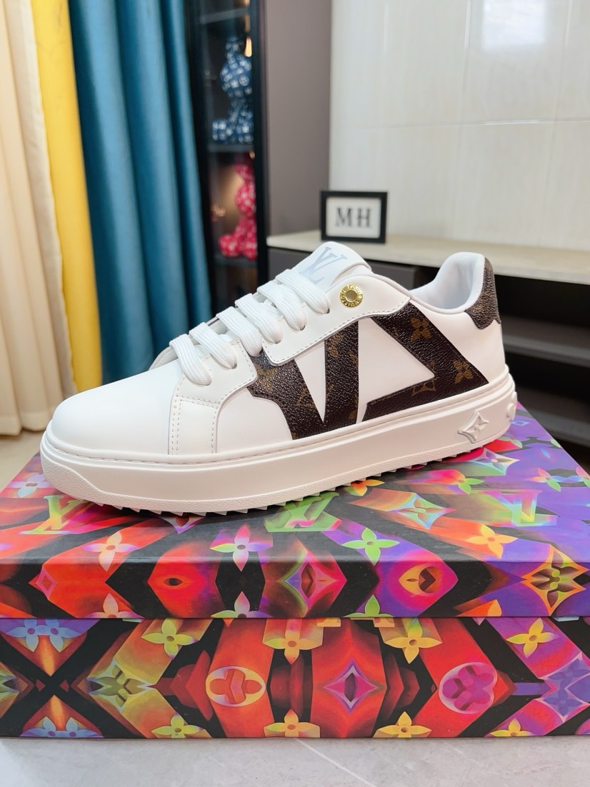 LV shoe