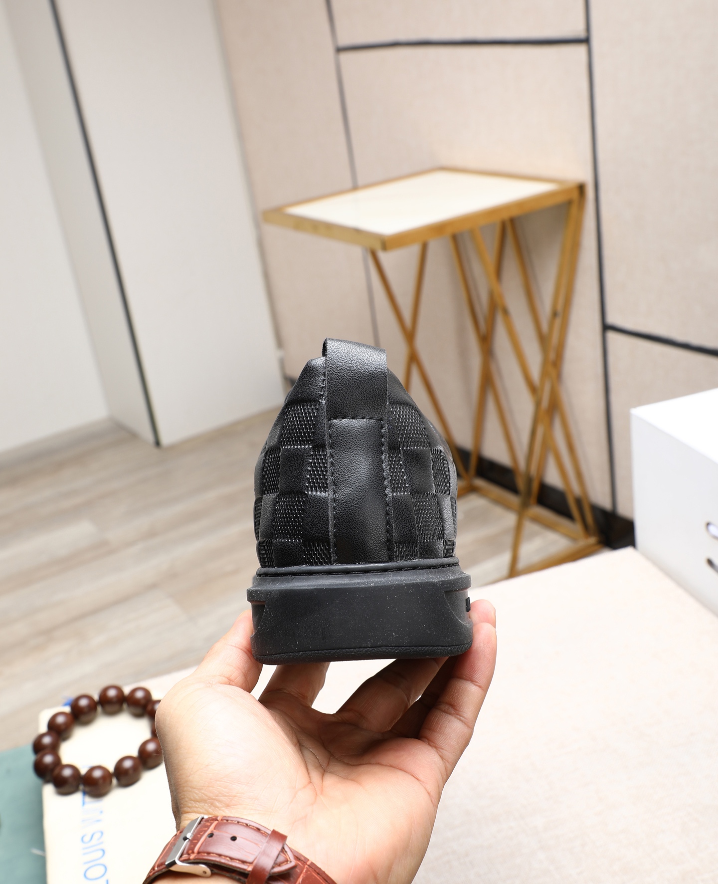 LV shoe
