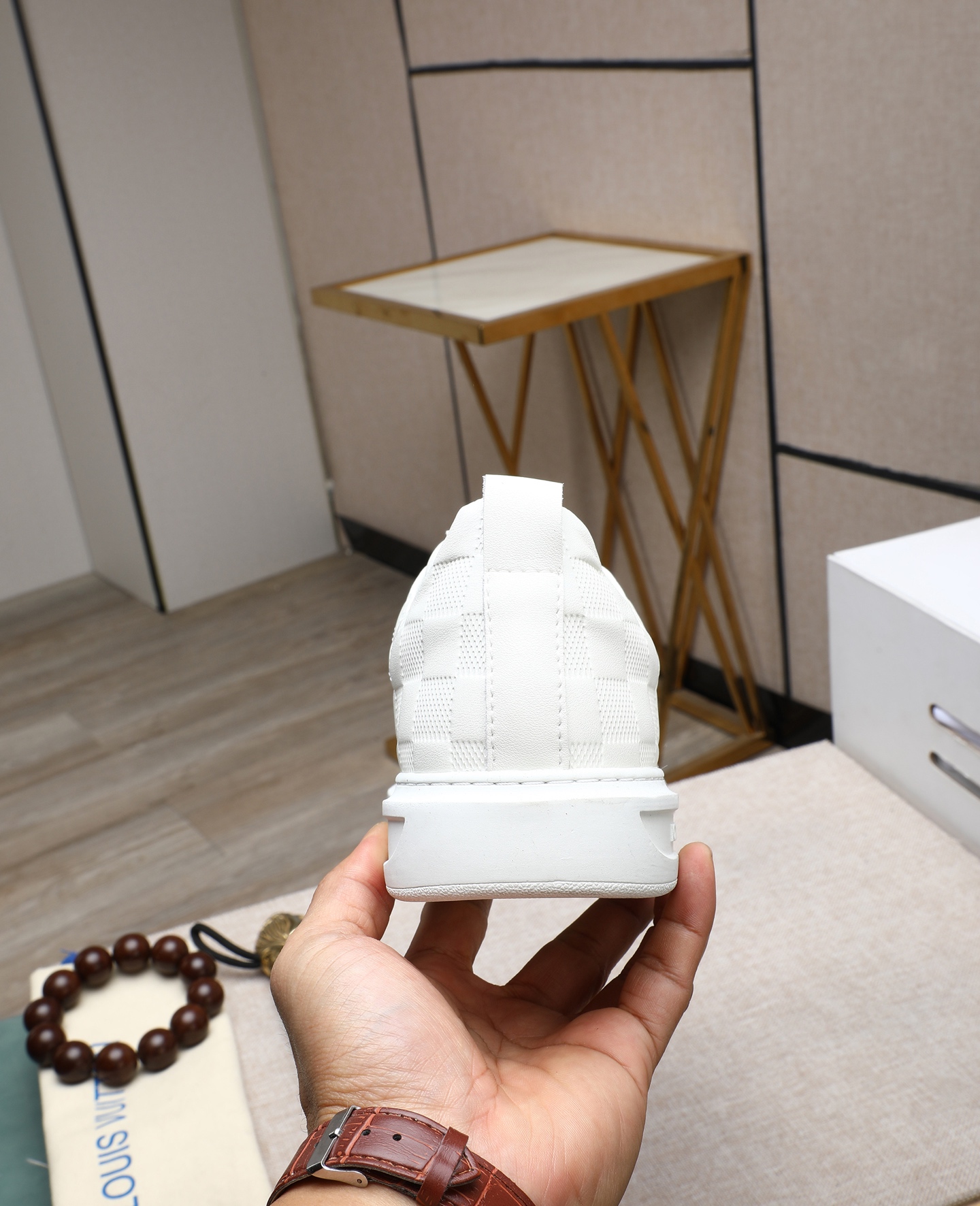 LV shoe