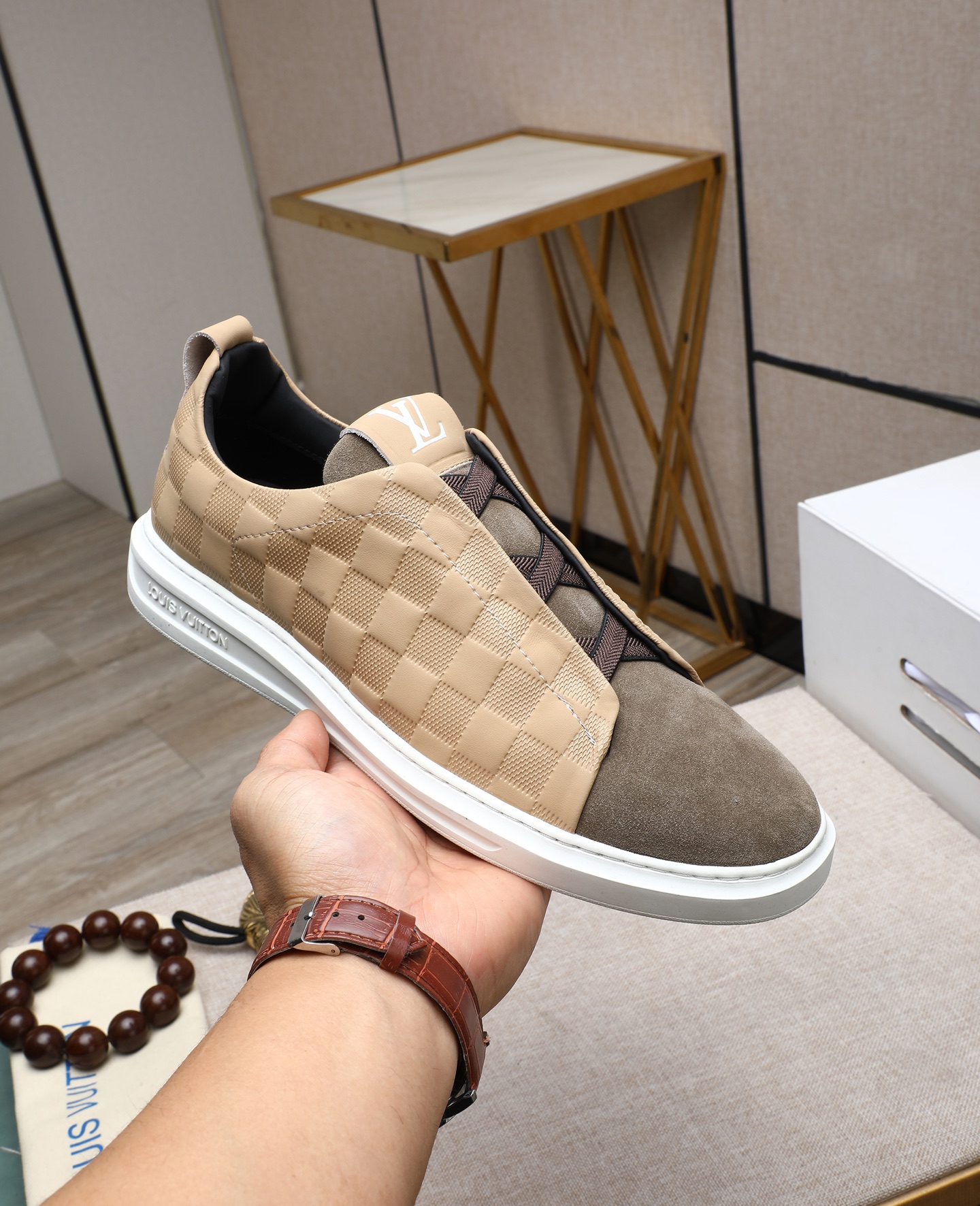 LV shoe