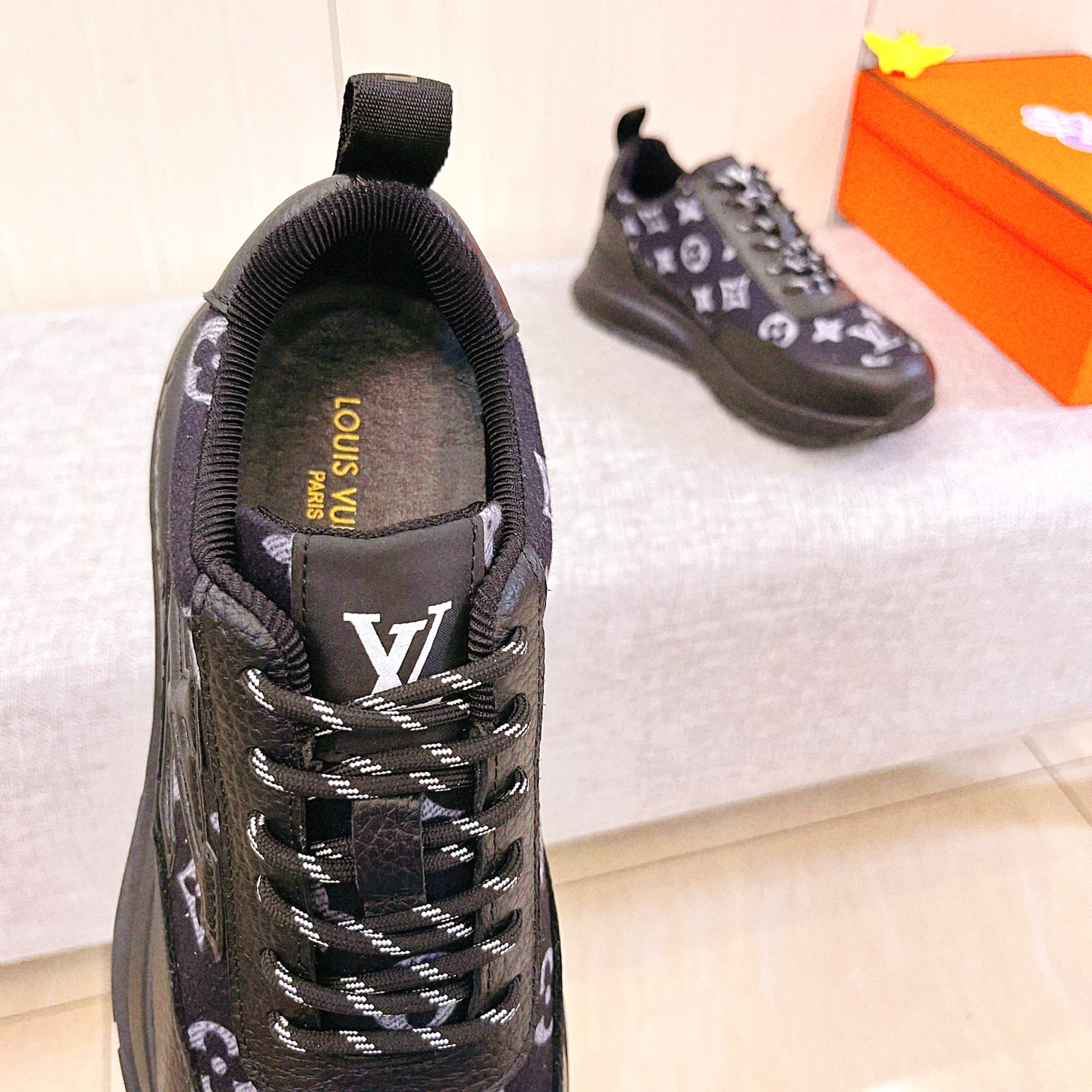 LV shoe