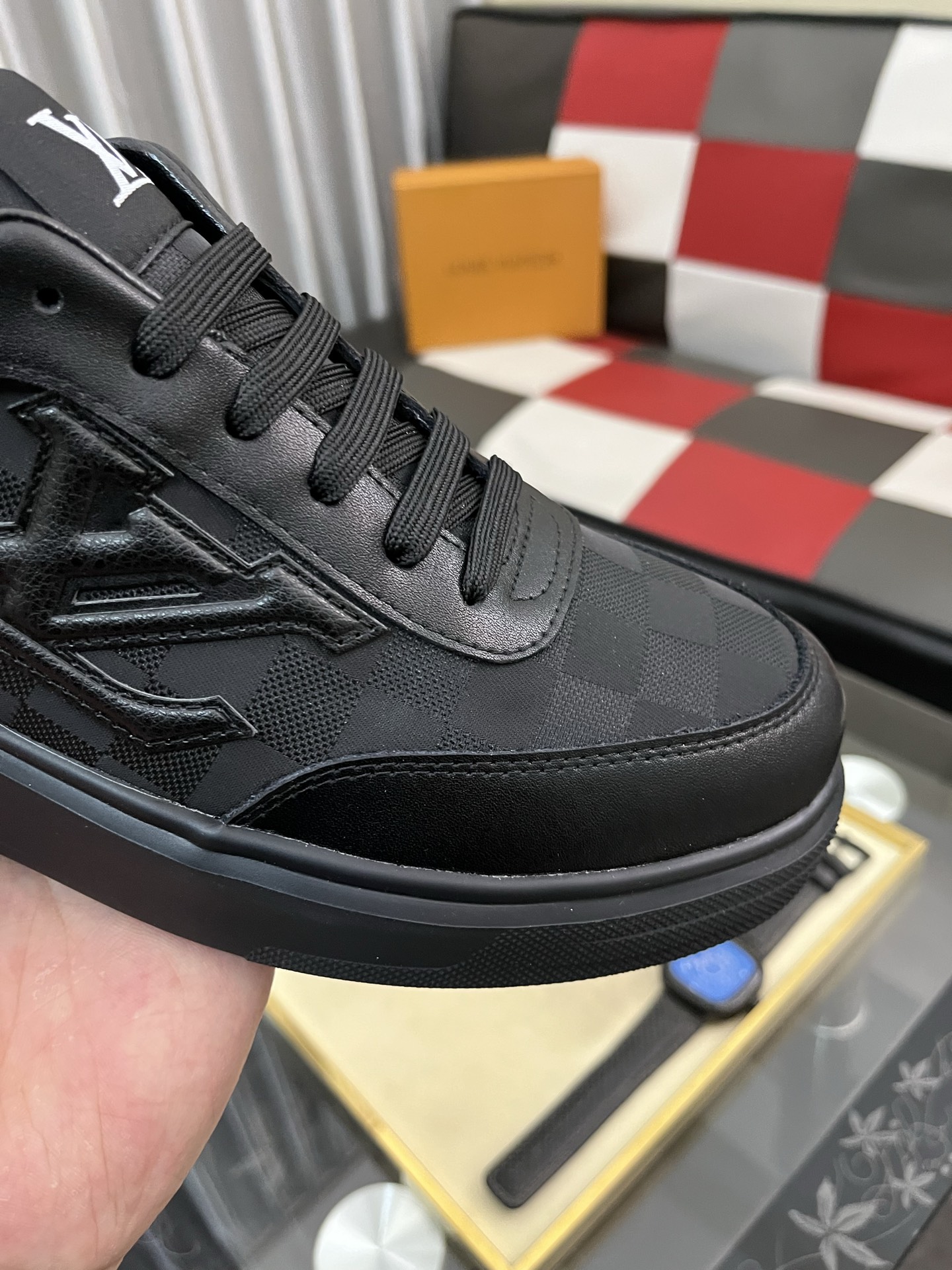 LV shoe