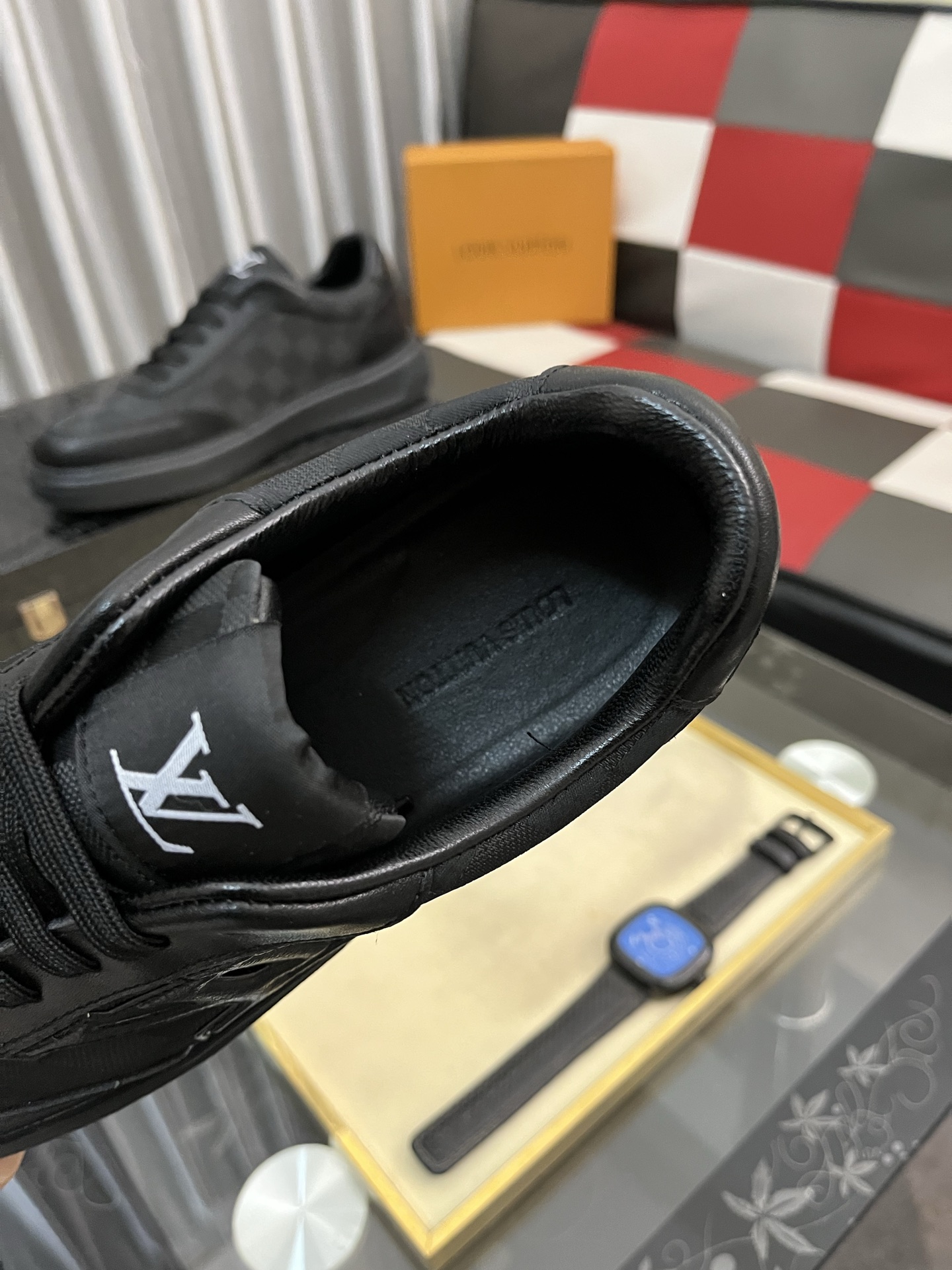 LV shoe