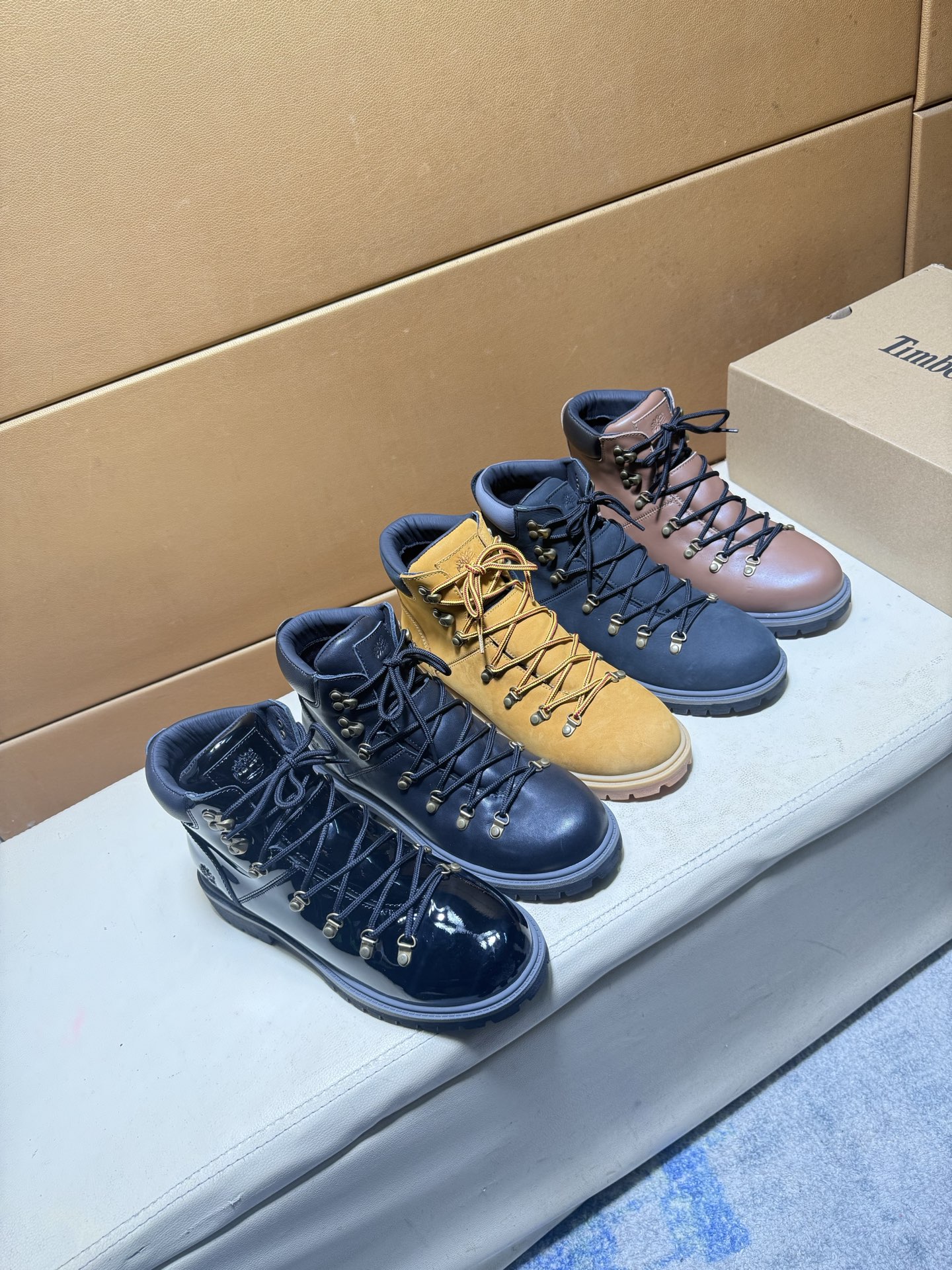 LV shoe