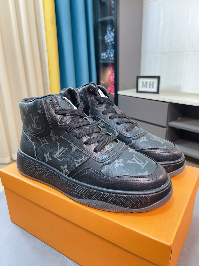 LV shoe