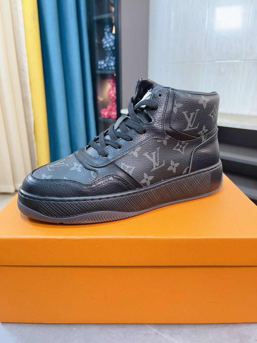 LV shoe