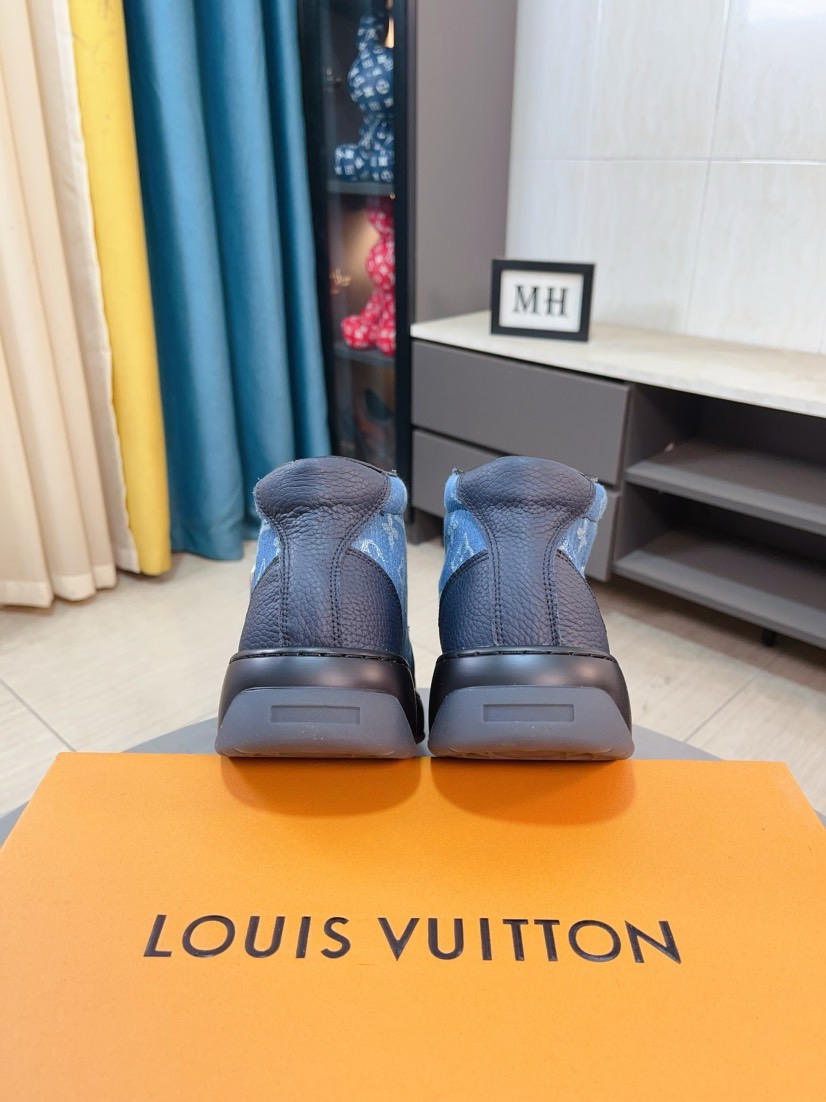 LV shoe