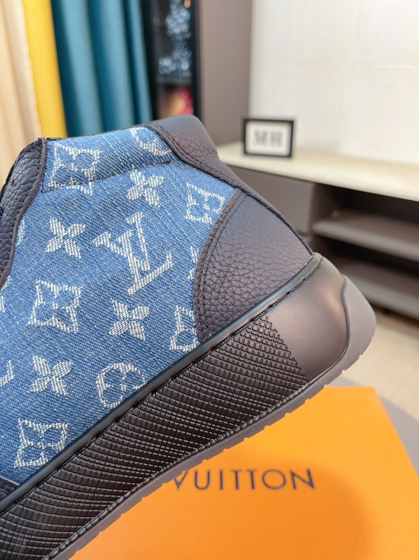 LV shoe