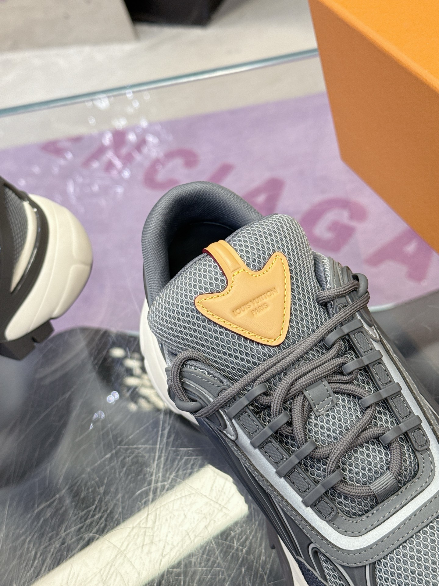 LV shoe