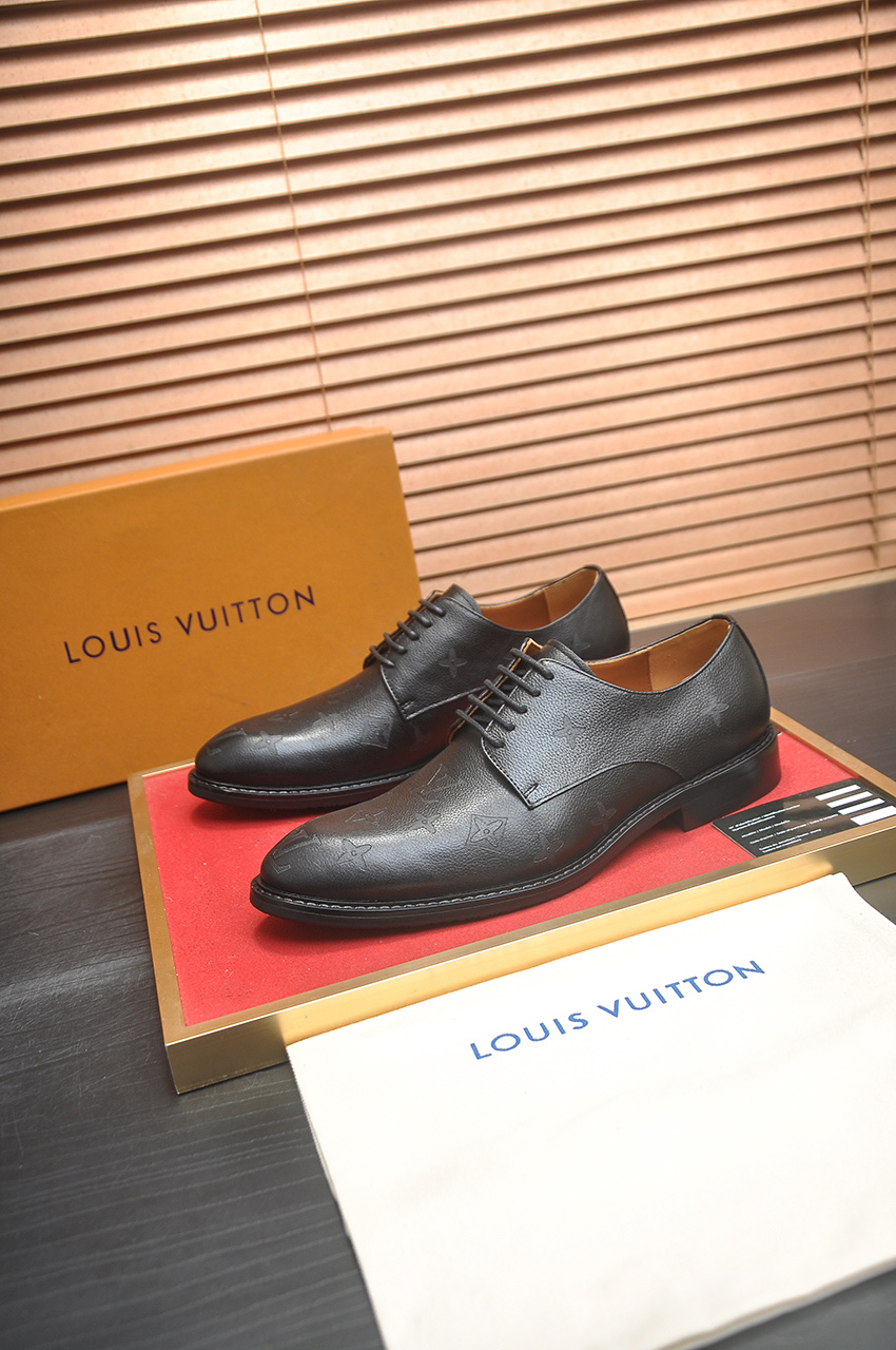 LV shoe