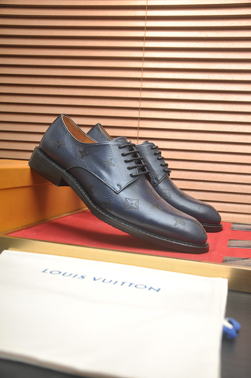 LV shoe