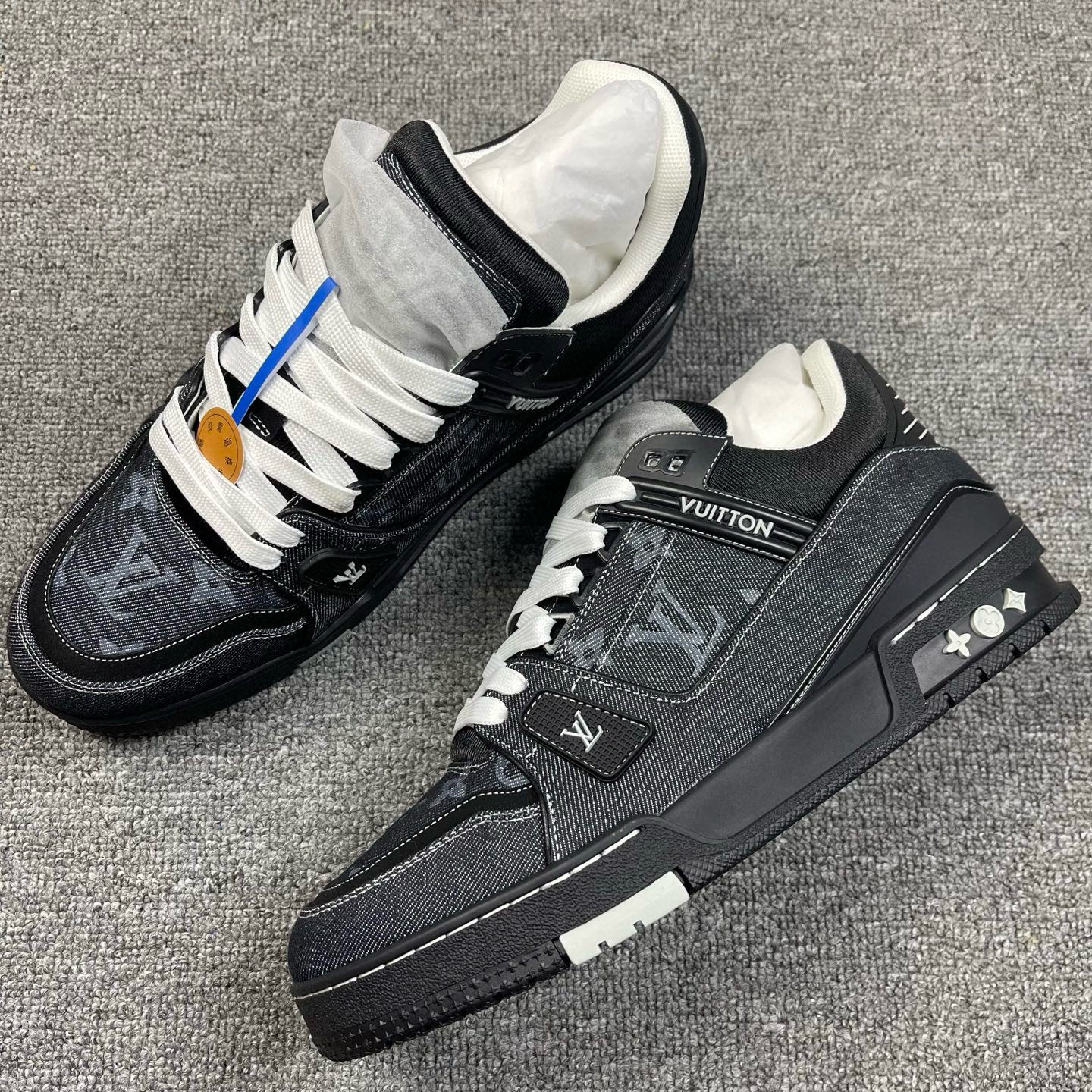 LV