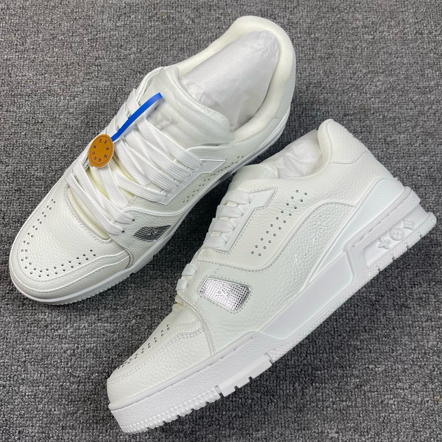 LV