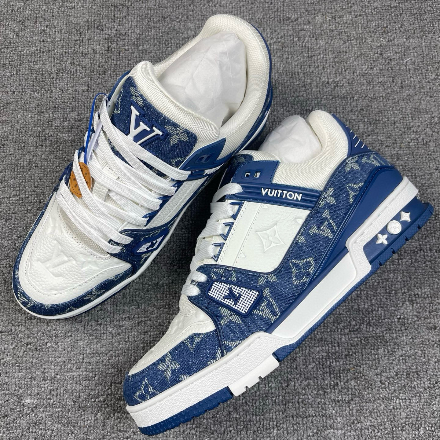 LV