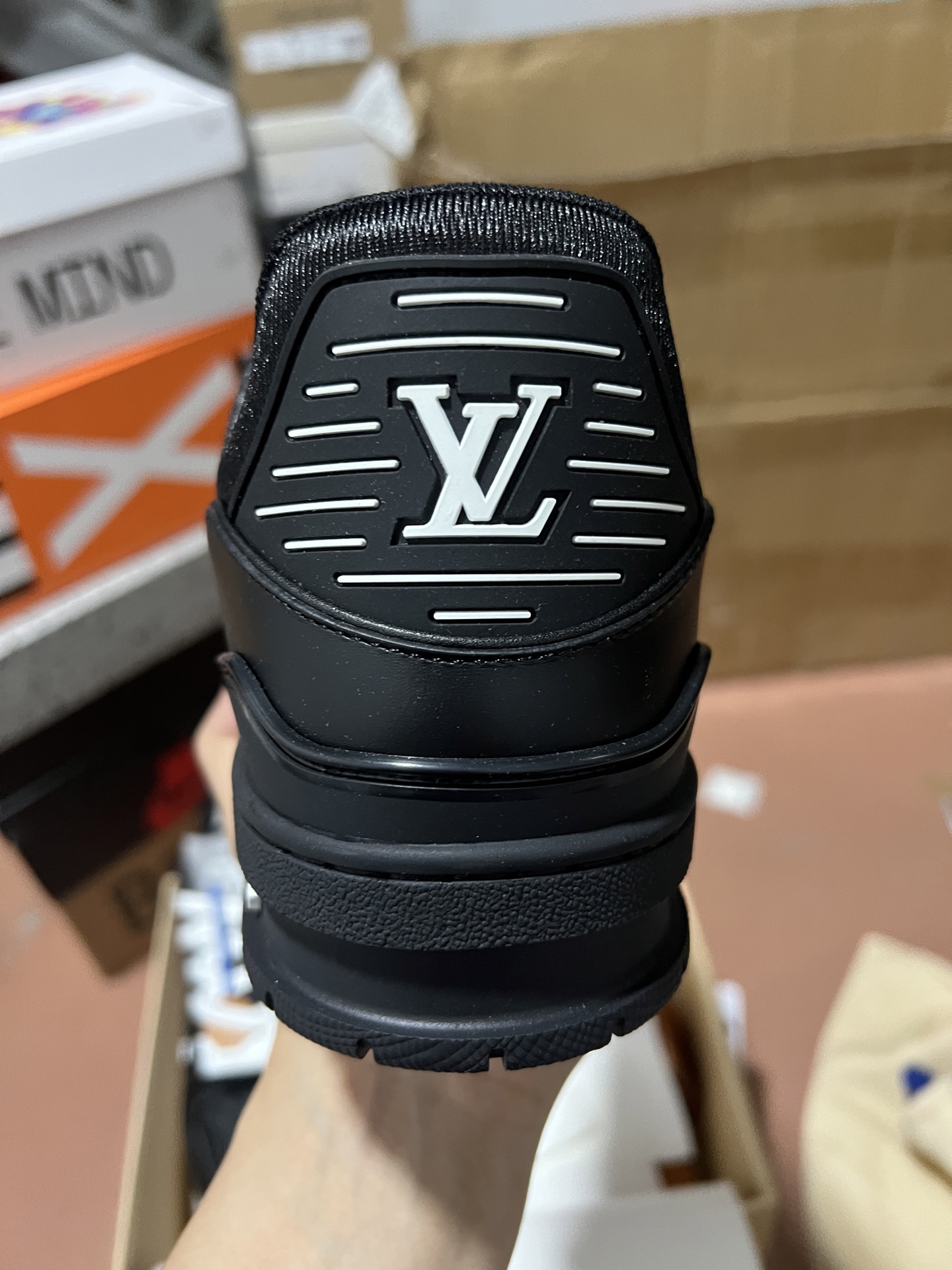 LV