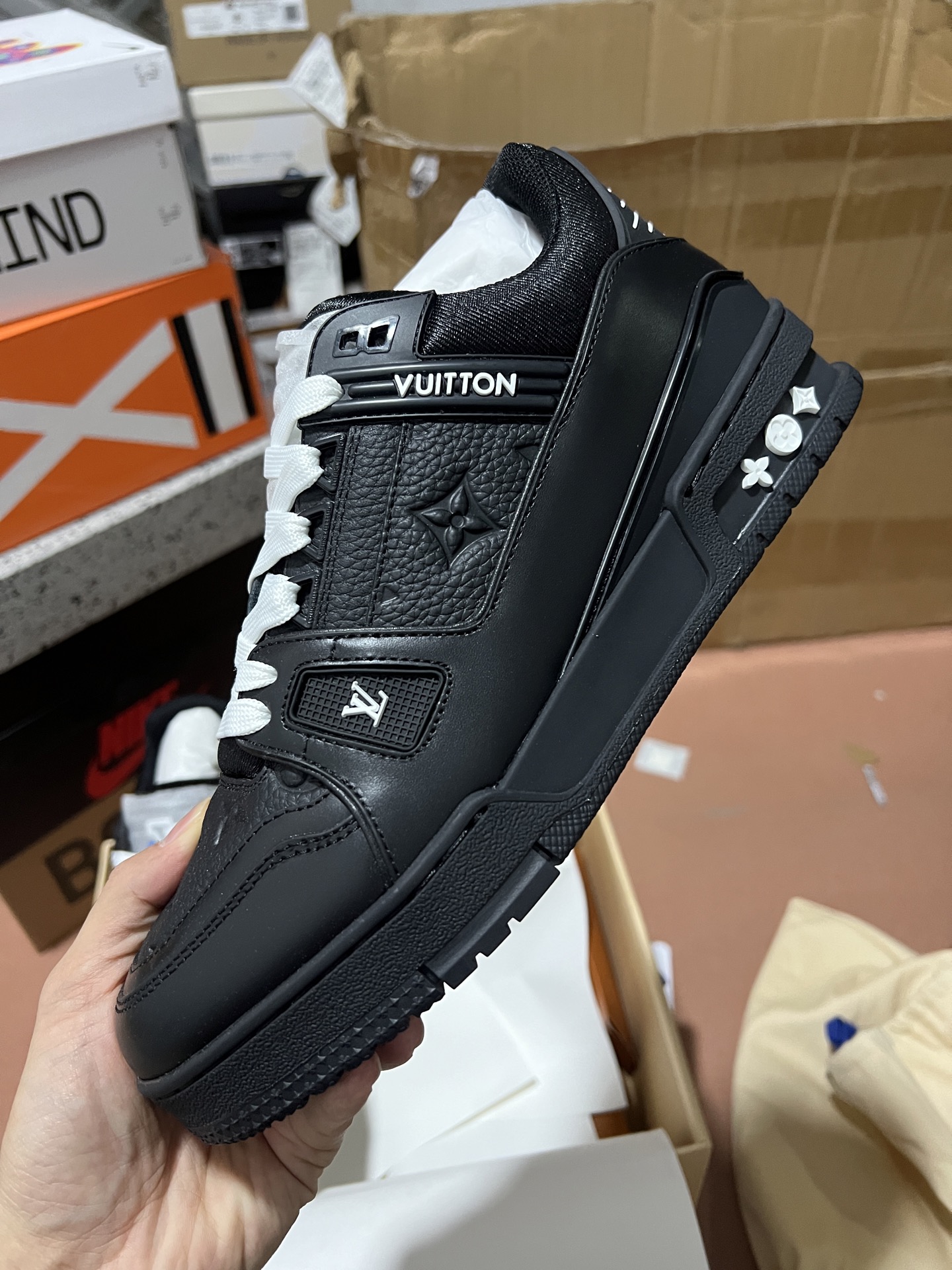 LV