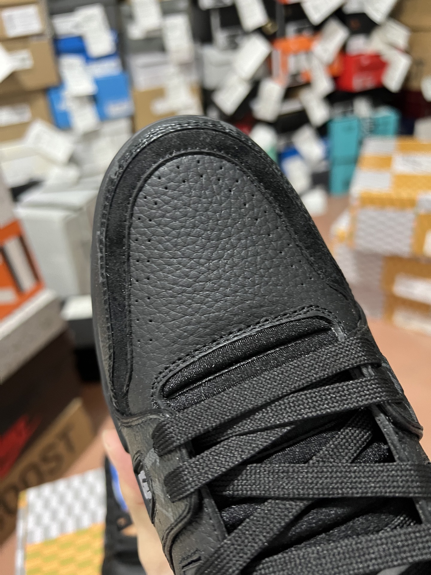 LV