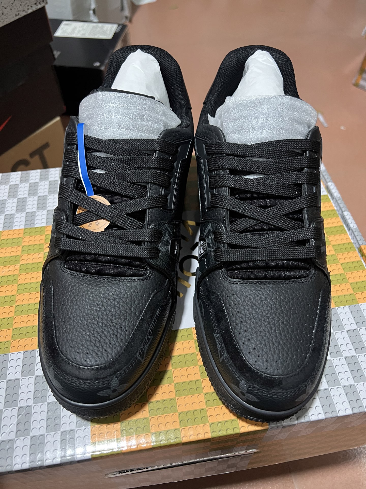 LV