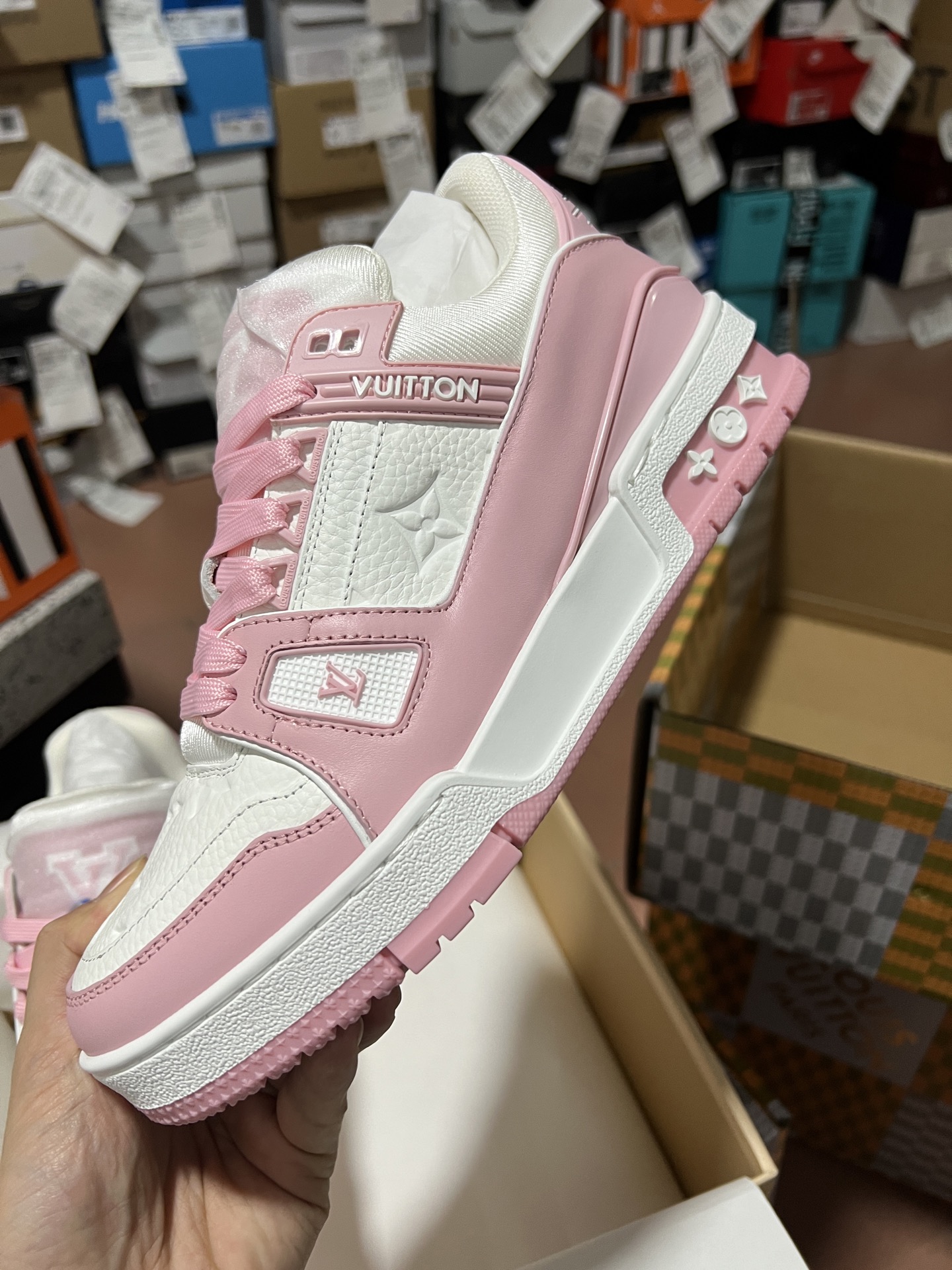 LV