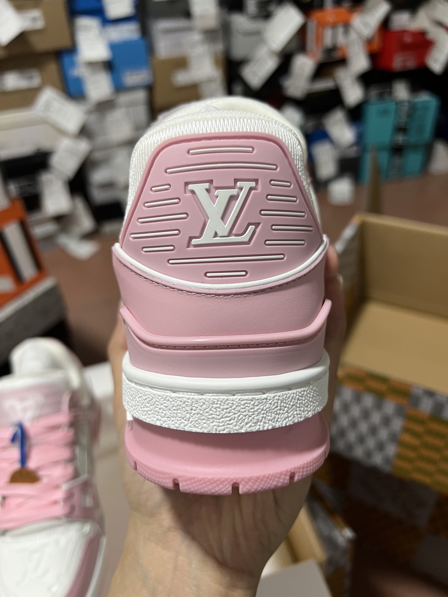 LV
