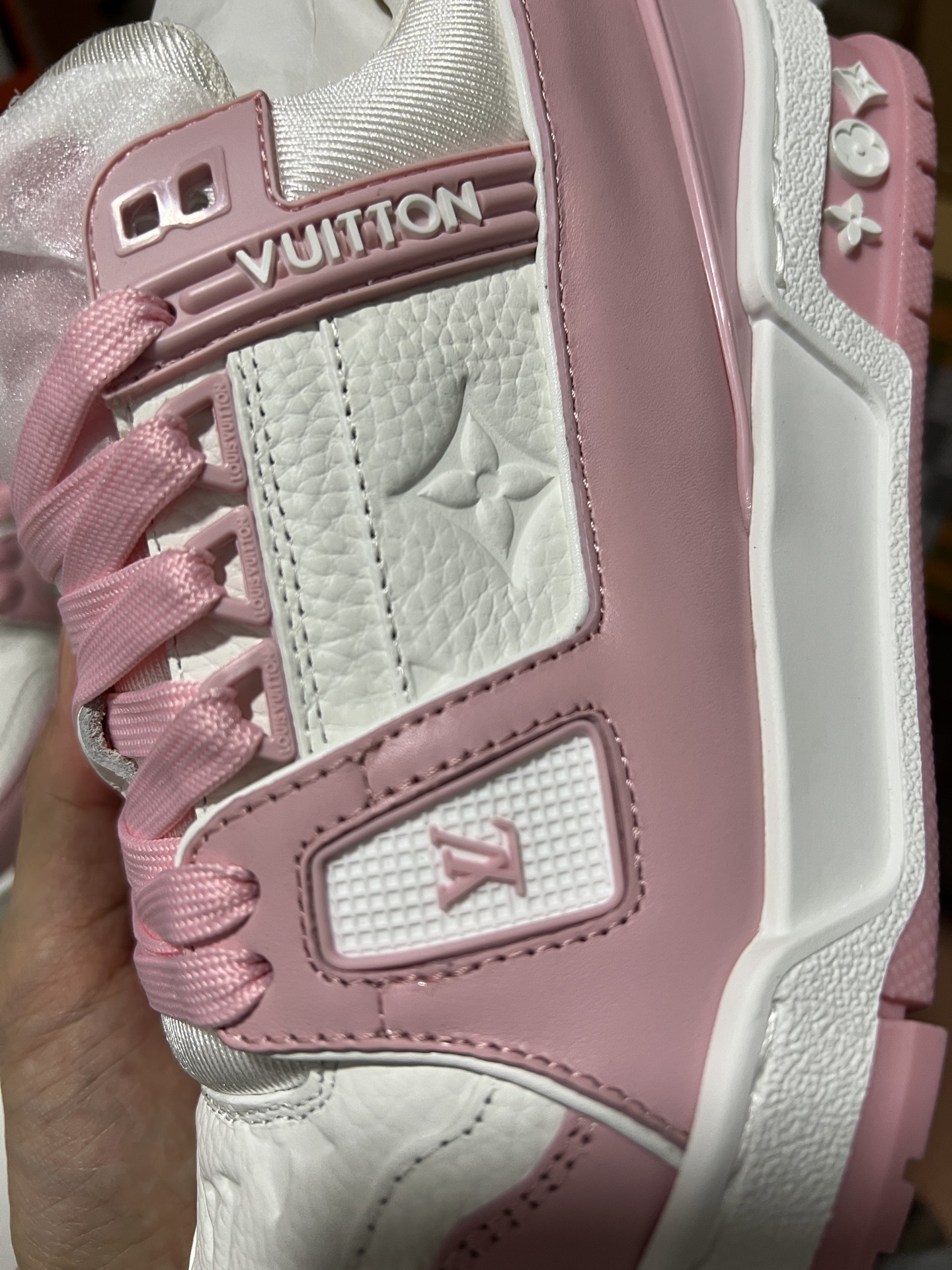 LV