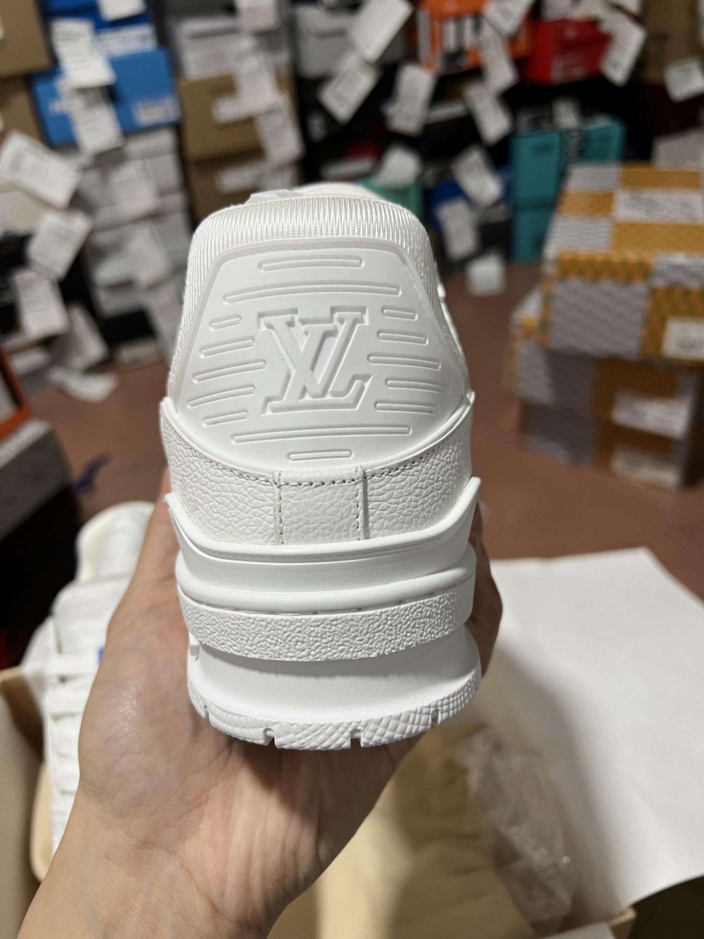LV
