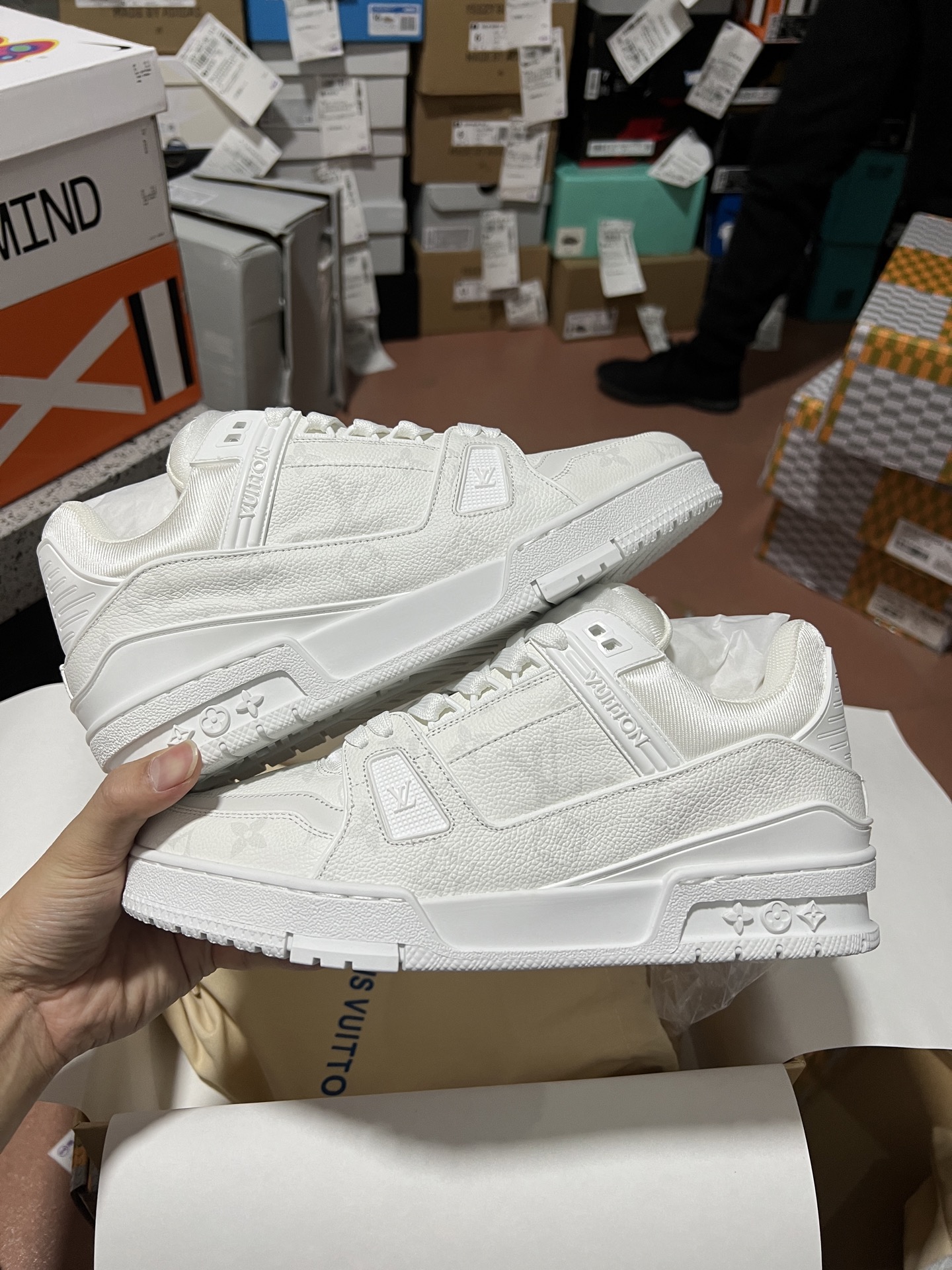 LV