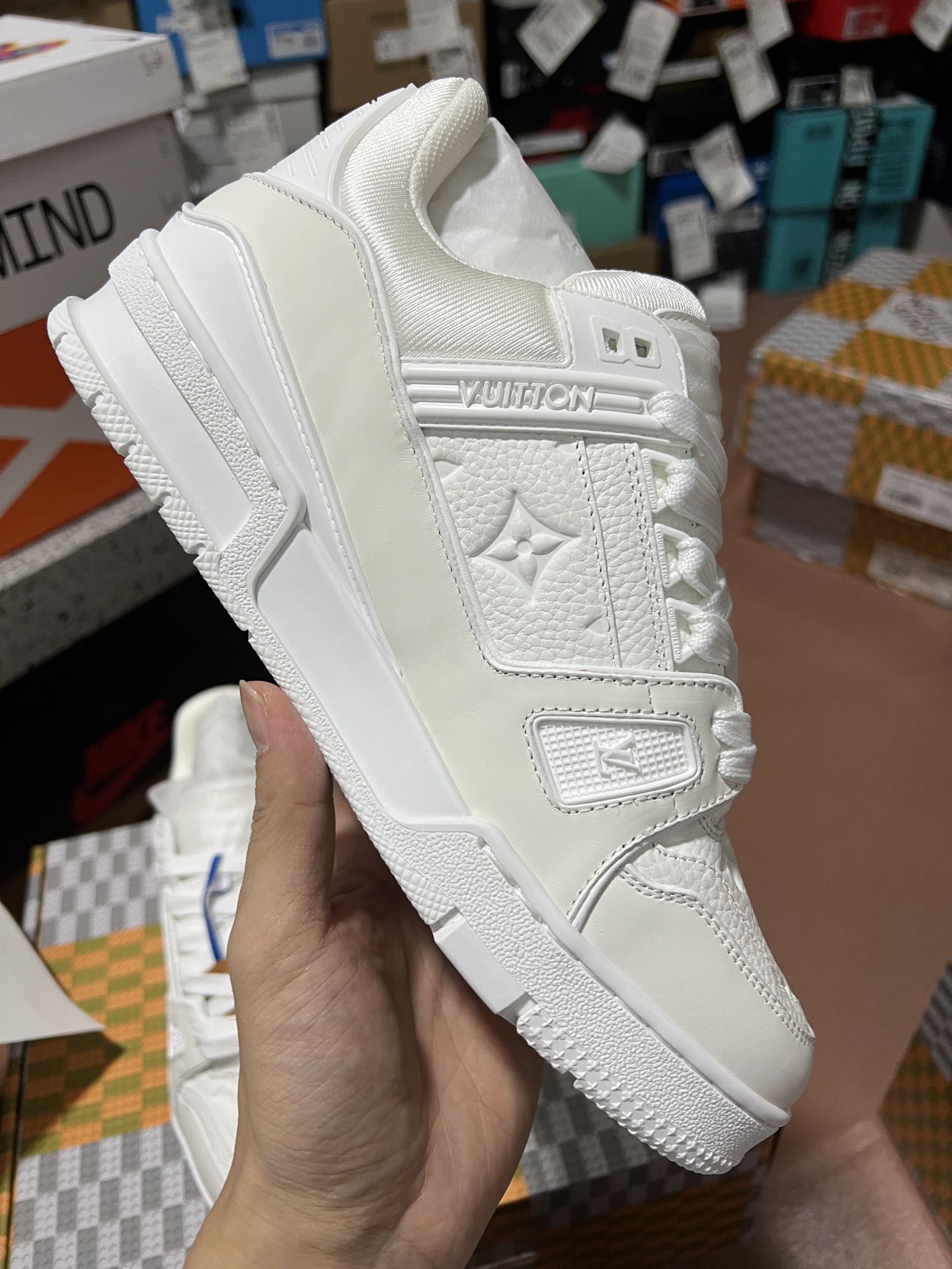 LV
