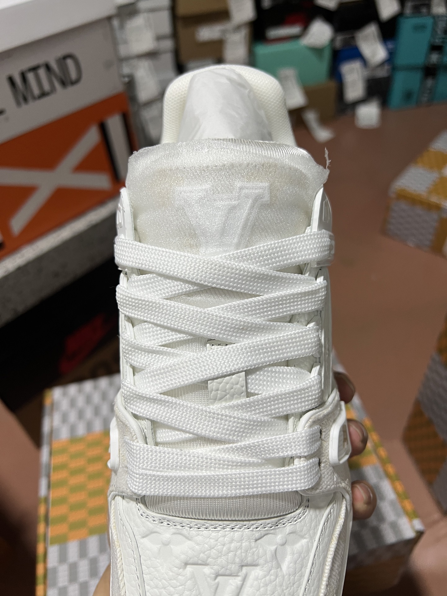 LV