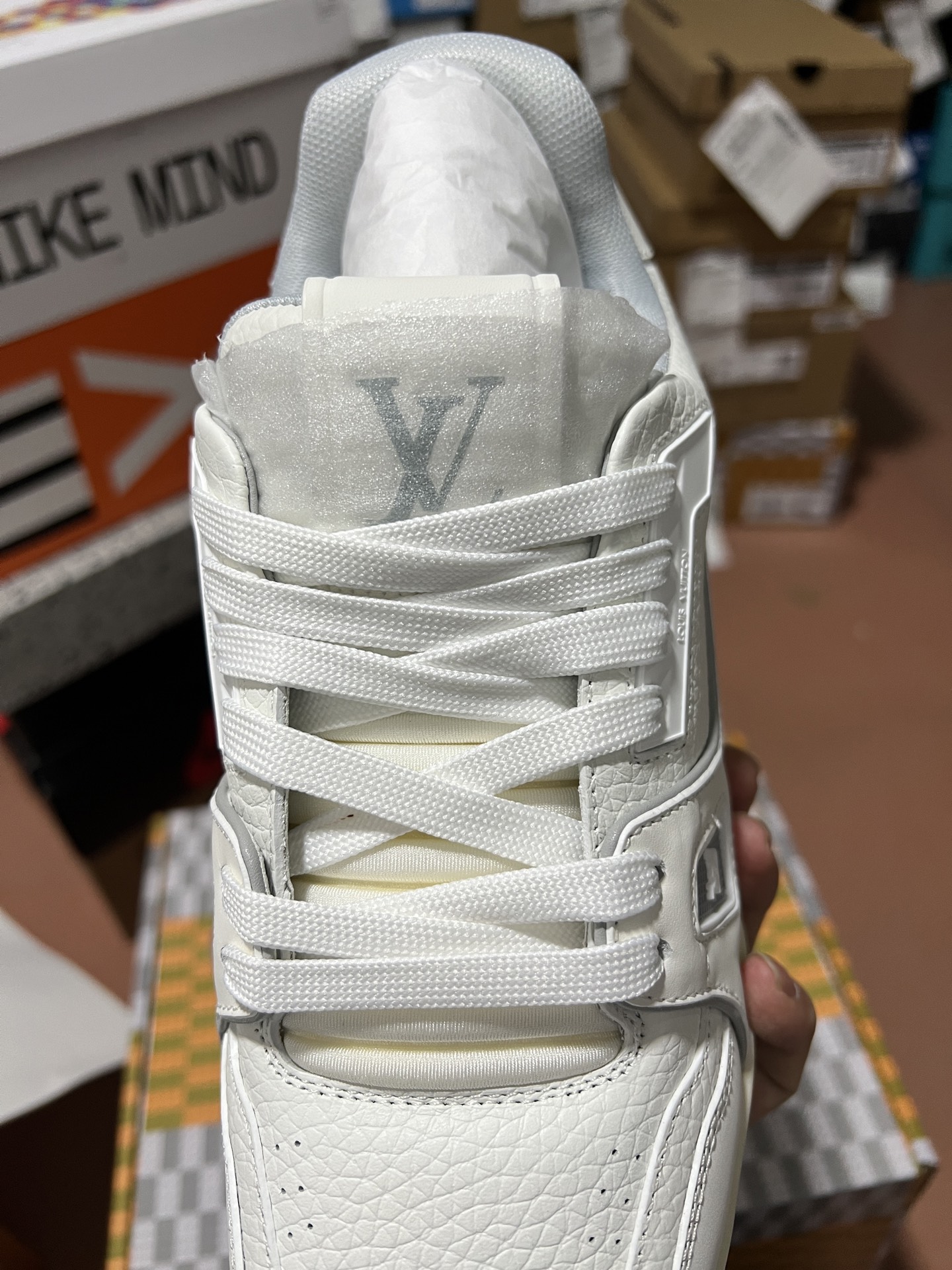 LV