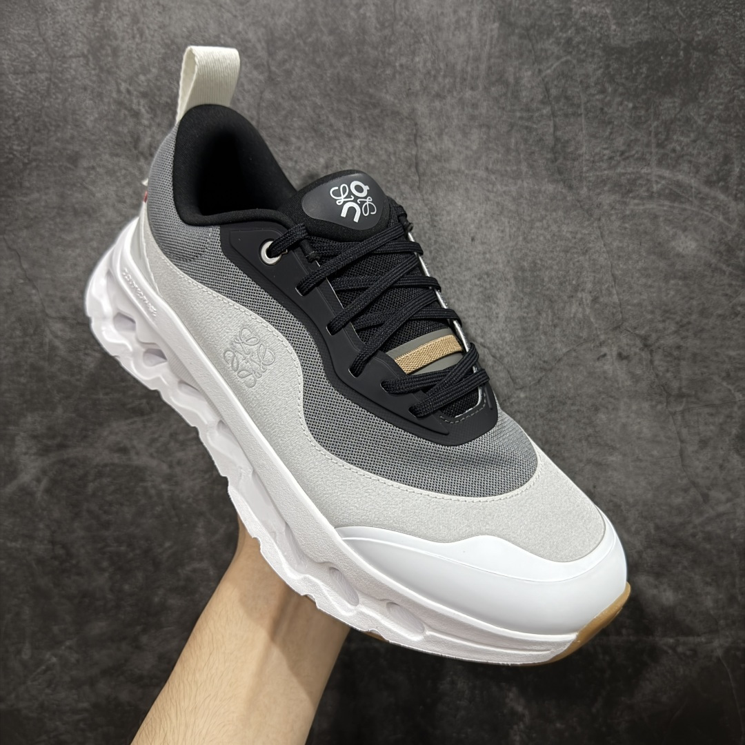 Loewe shoe