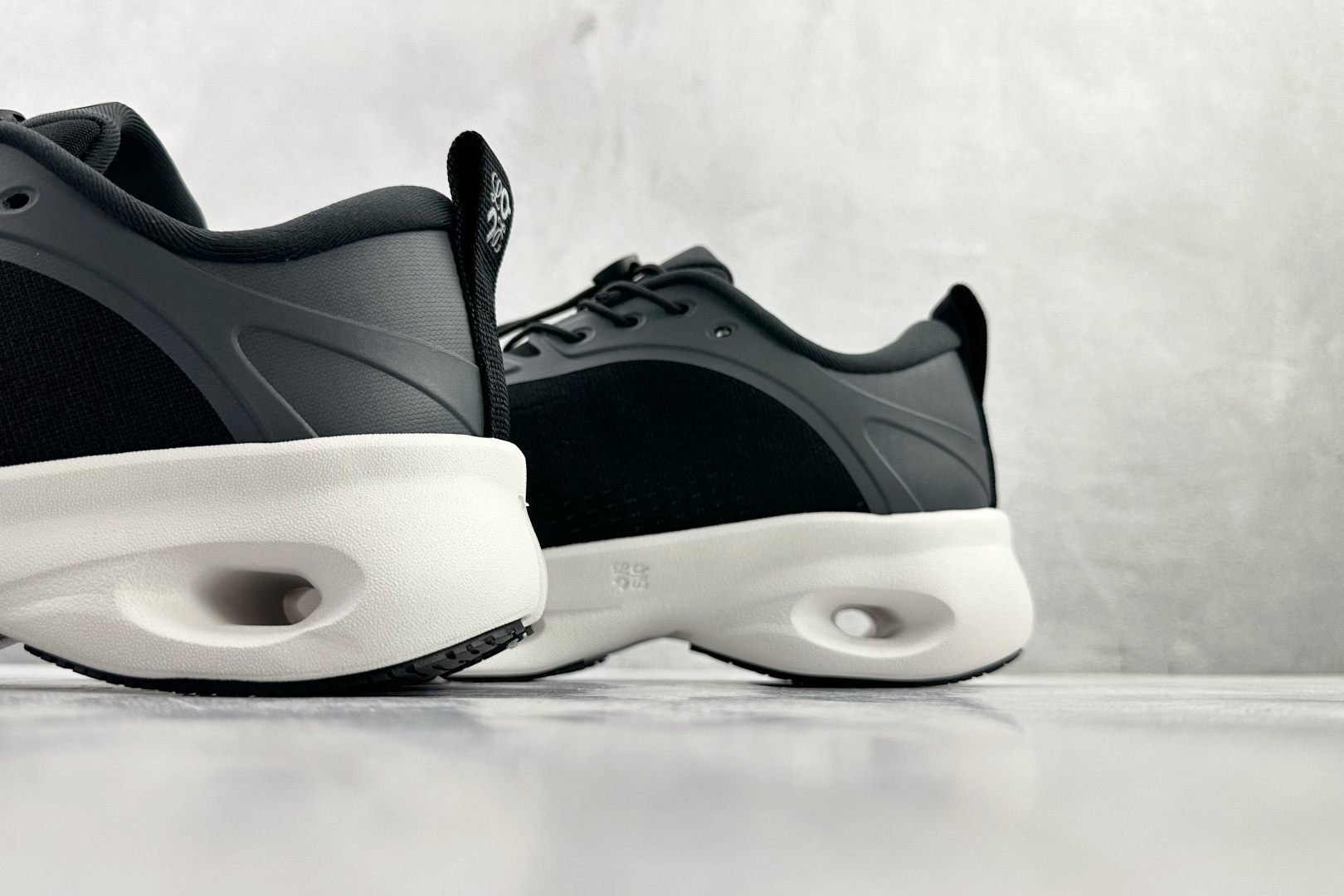 Loewe shoe