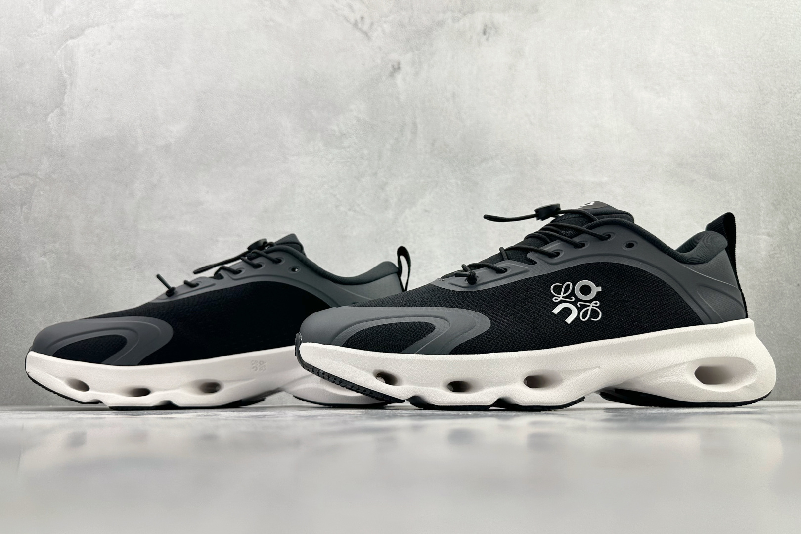 Loewe shoe