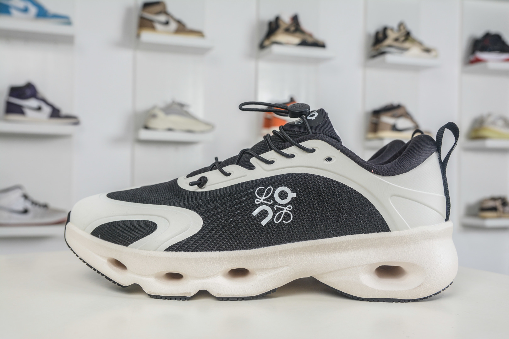 Loewe shoe
